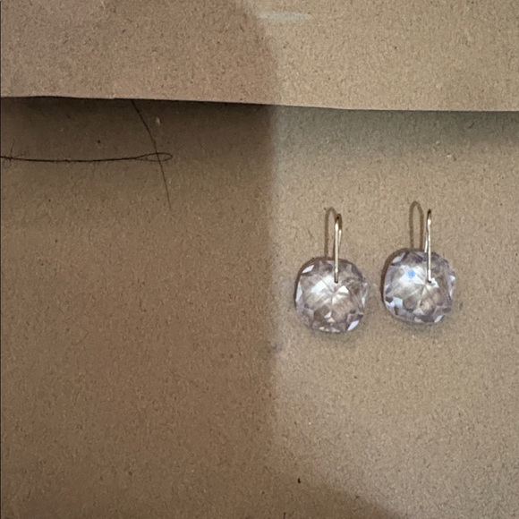 Elegant Silver Crystal Drop Earrings - Picture 2 of 3